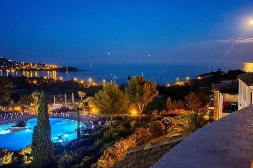Superbe Appartement Village Cap Esterel 4P Climatise Saint-Raphael  Luaran gambar